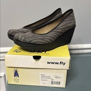 Fly London Women's Zebra Print Wedge Shoes - Gray and Black. Size 41 (8us)